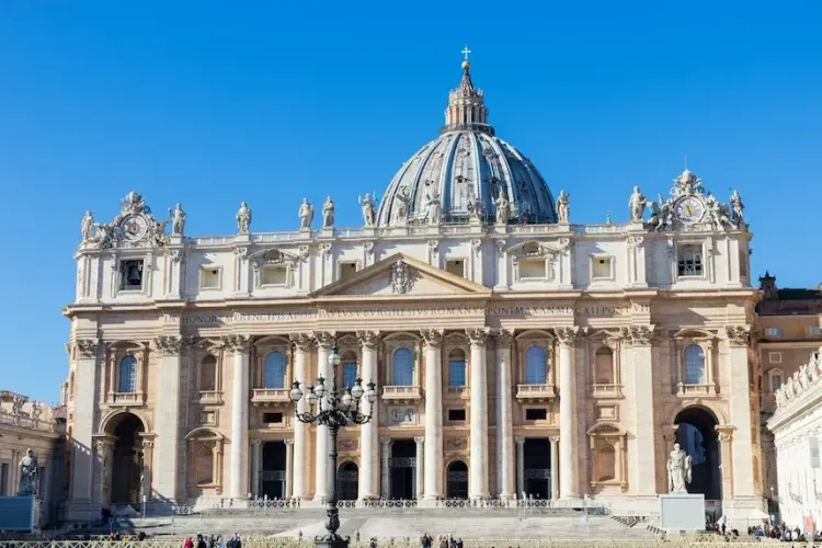 Intérieur de la Basilique Saint-Pierre et chefs-d’œuvre du Vatican